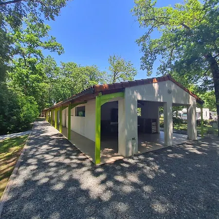 مكان تخييم Fleur D'oleron