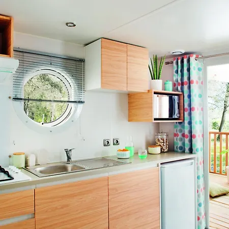 Fleur D'oleron مكان تخييم